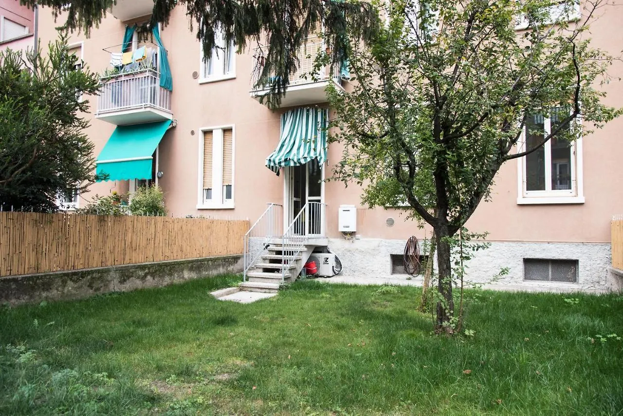 1 Bedroom Flat With Garden 米兰 意大利