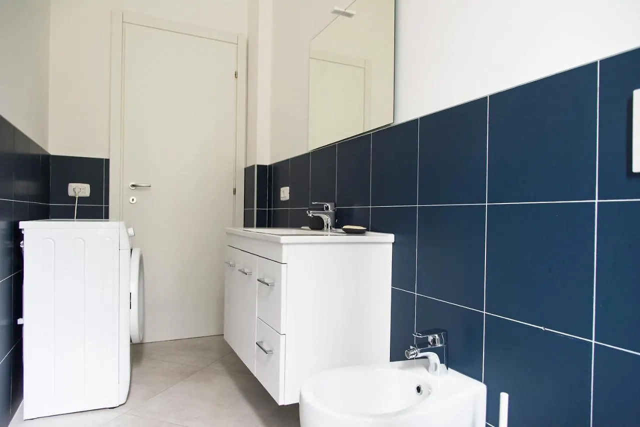 1 Bedroom Flat With Garden Milan